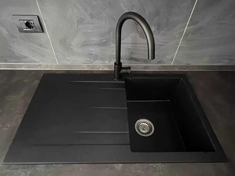 Immagine 8 di Camera in affitto  in Via Gioacchino Quarello a Torino