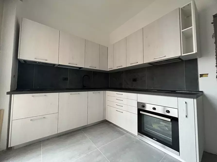 Immagine 6 di Camera in affitto  in Via Gioacchino Quarello a Torino