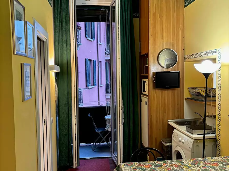 Immagine 5 di Camera in affitto  in Viale Edoardo Jenner a Milano