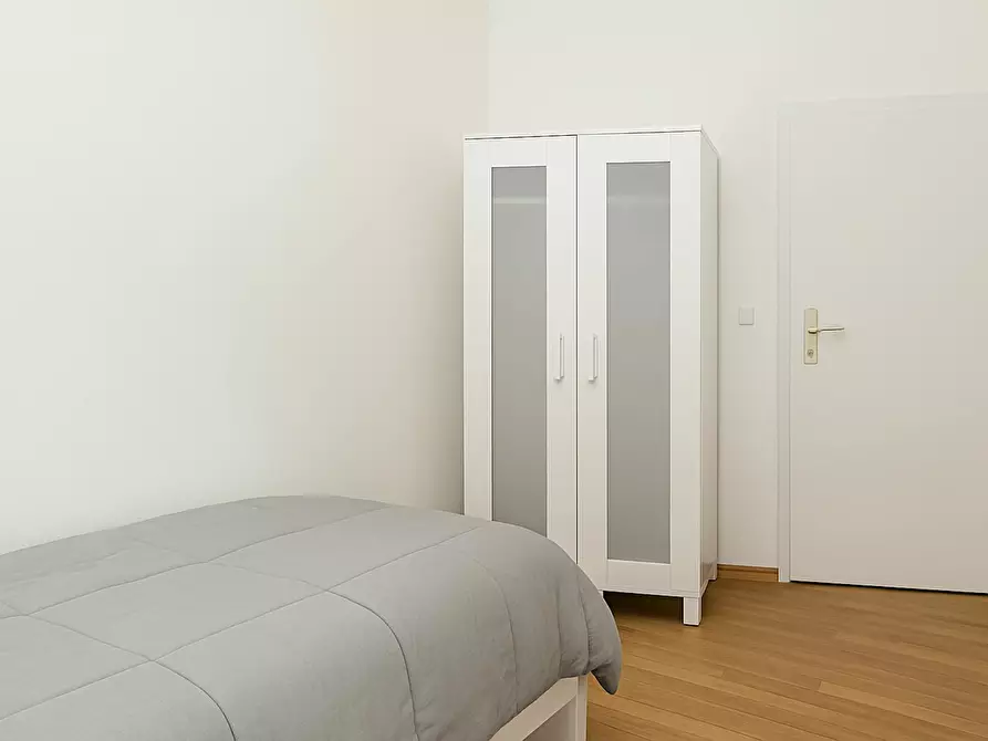 Immagine 2 di Camera in affitto  in Bismarckstraße a Berlin