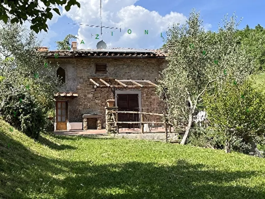 Rustico / casale in vendita a Scarperia E San Piero
