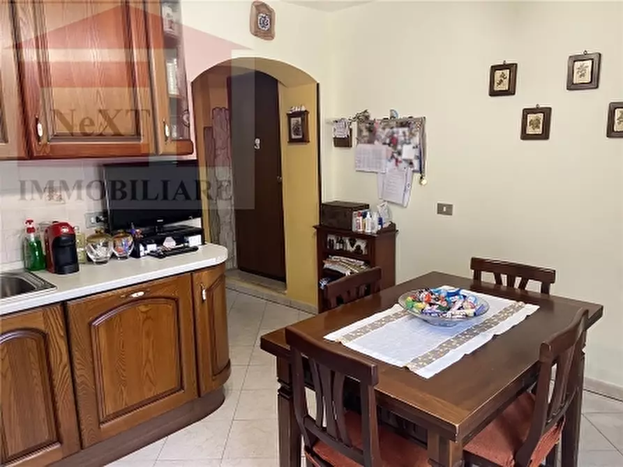 Immagine 4 di Appartamento in vendita  a Figline E Incisa Valdarno