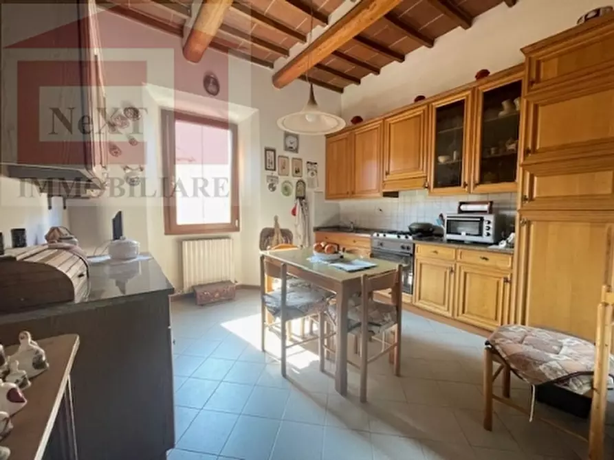 Immagine 6 di Appartamento in vendita  a Figline E Incisa Valdarno