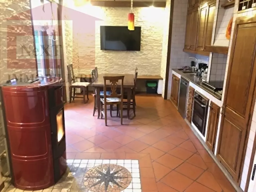 Immagine 5 di Appartamento in vendita  a Reggello