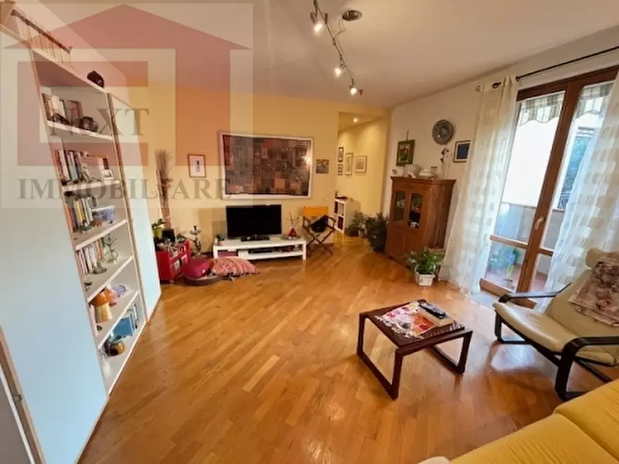 Immagine 3 di Appartamento in vendita  a Figline E Incisa Valdarno