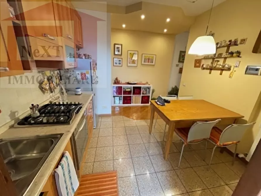 Immagine 5 di Appartamento in vendita  a Figline E Incisa Valdarno