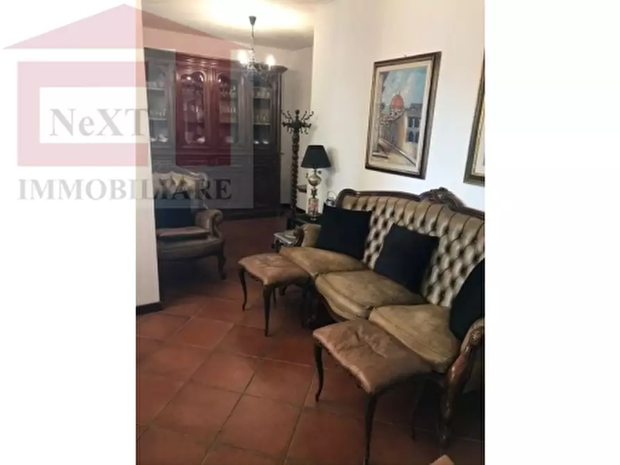 Immagine 5 di Villa in vendita  a Reggello