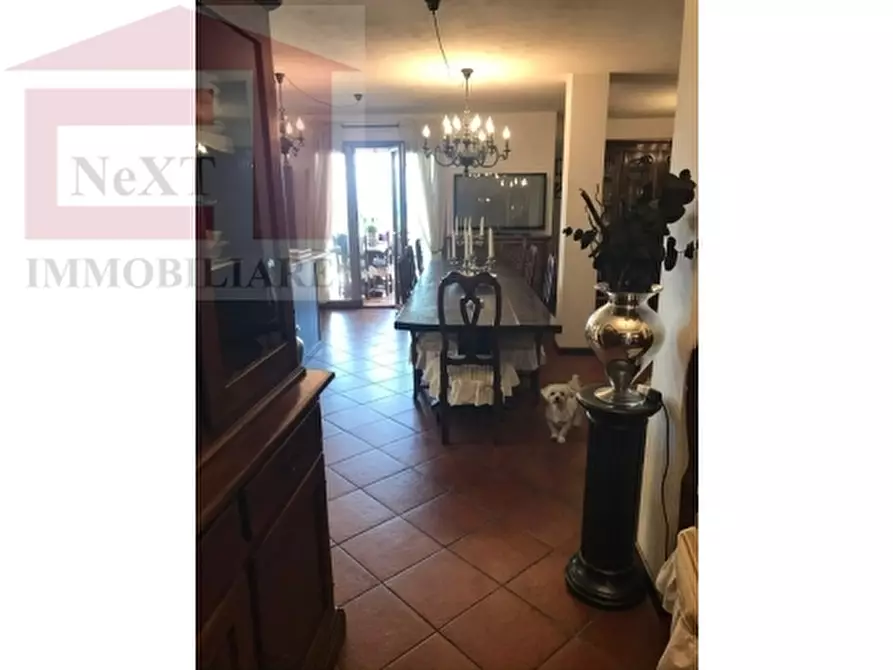 Immagine 6 di Villa in vendita  a Reggello