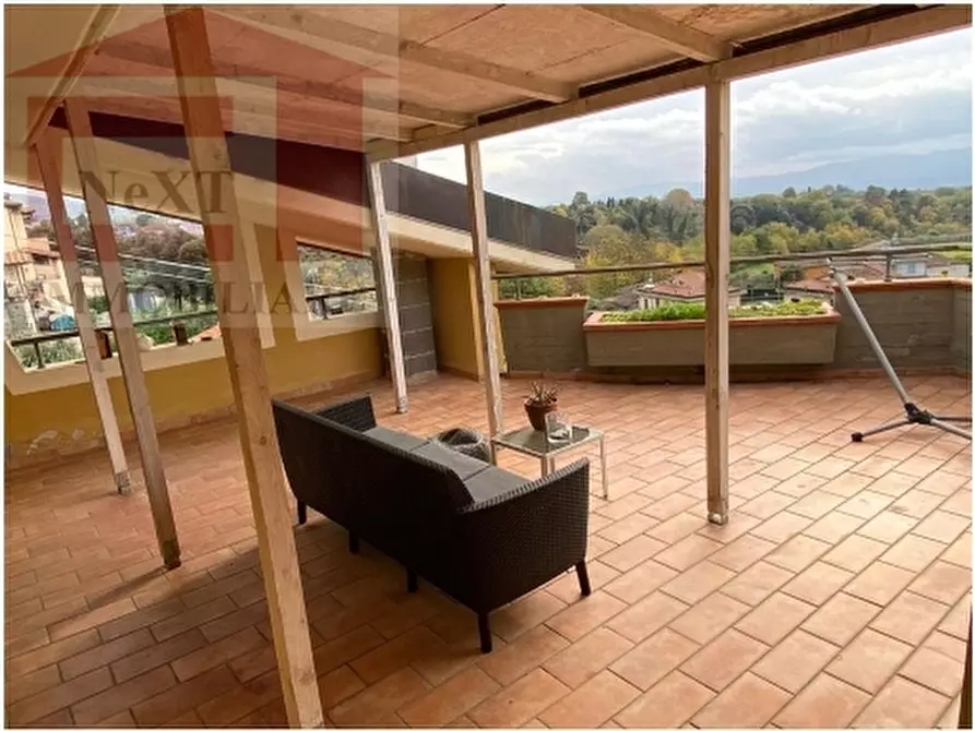 Immagine 15 di Villa in vendita  a Reggello