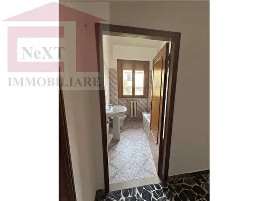 Immagine 23 di Villa in vendita  a Castel San Niccolò