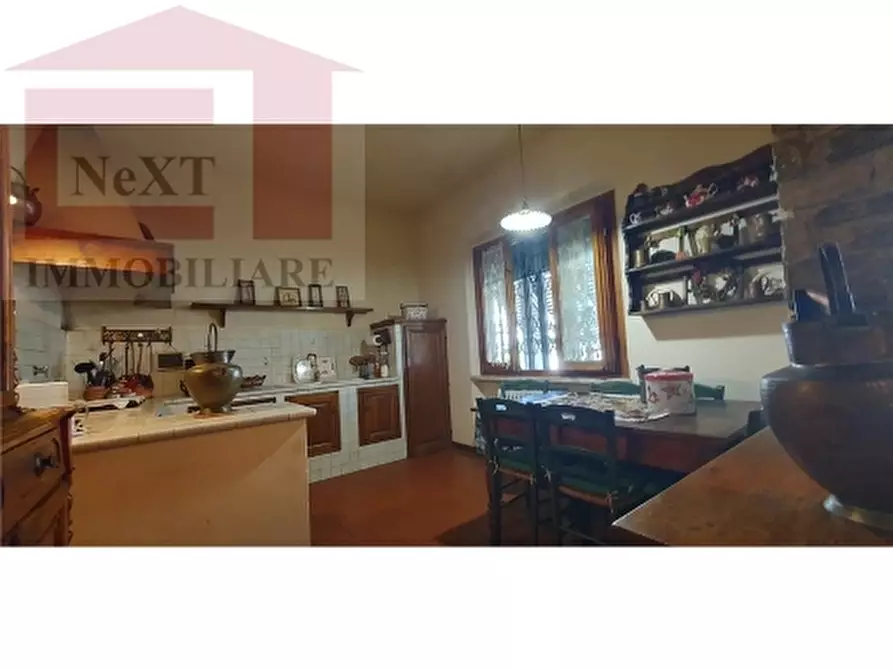 Immagine 4 di Villa in vendita  a Rignano Sull'arno