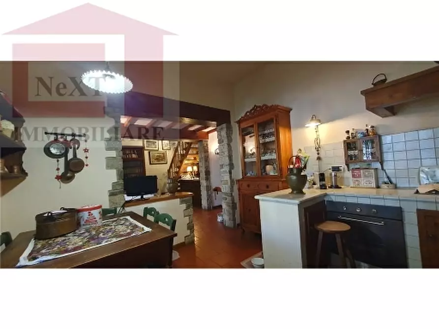 Immagine 5 di Villa in vendita  a Rignano Sull'arno