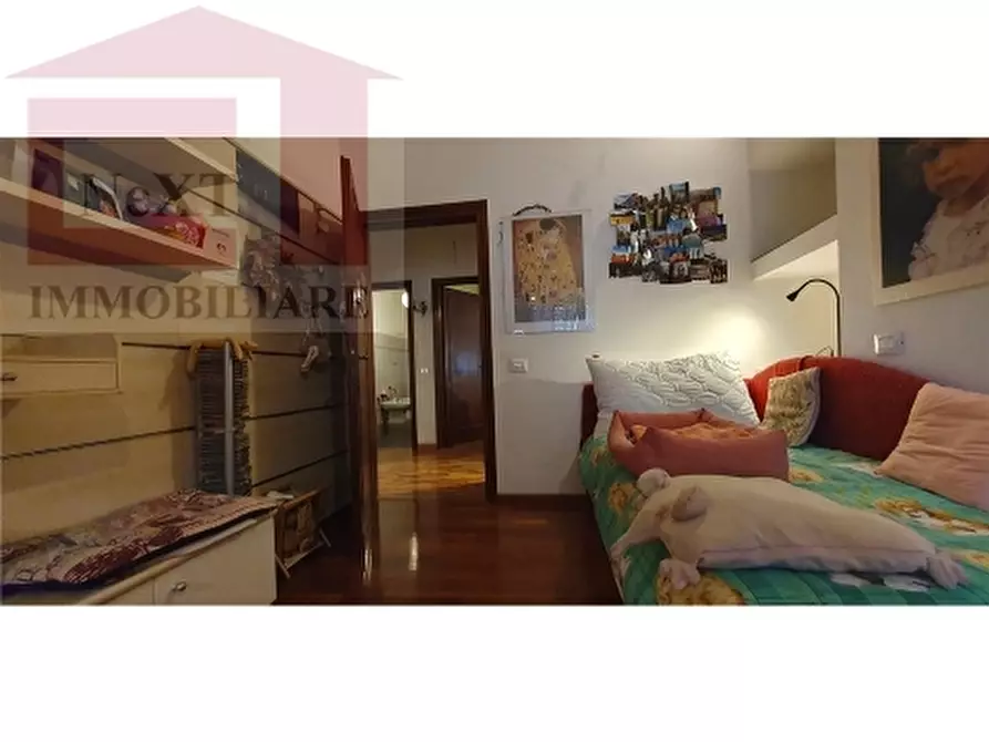 Immagine 12 di Villa in vendita  a Rignano Sull'arno