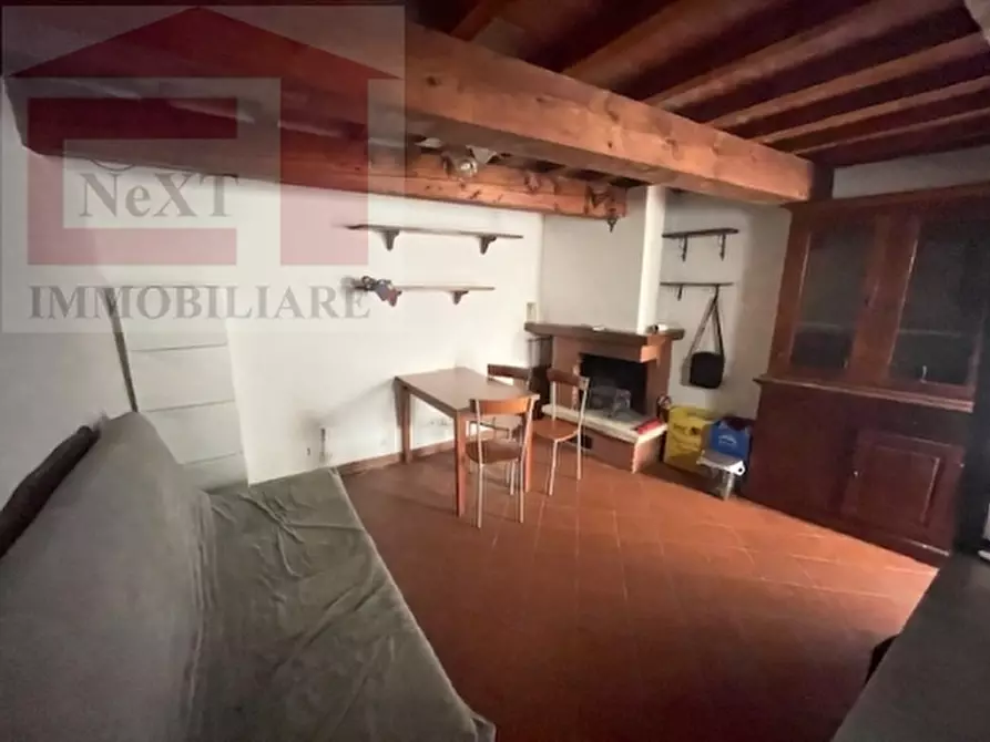 Immagine 2 di Villa in vendita  a Reggello