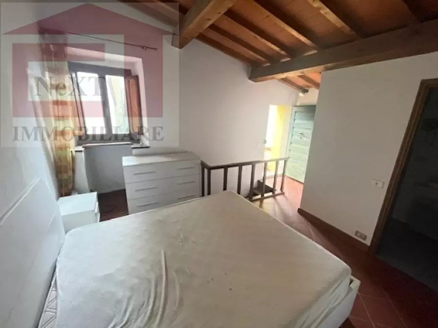 Immagine 5 di Villa in vendita  a Reggello