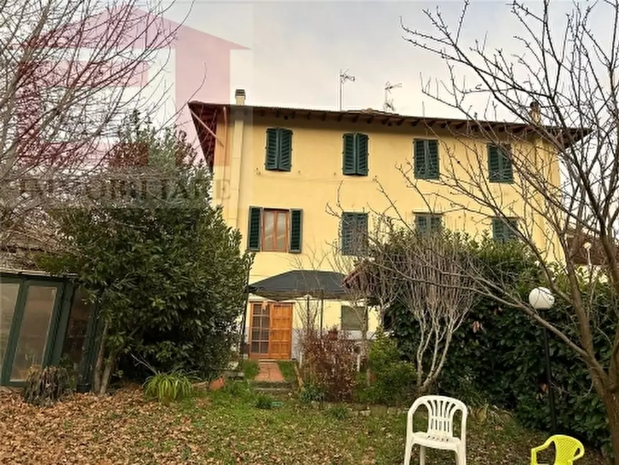 Immagine 1 di Villa in vendita  a Rignano Sull'arno