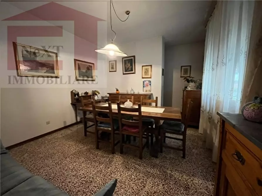Immagine 6 di Villa in vendita  a Rignano Sull'arno