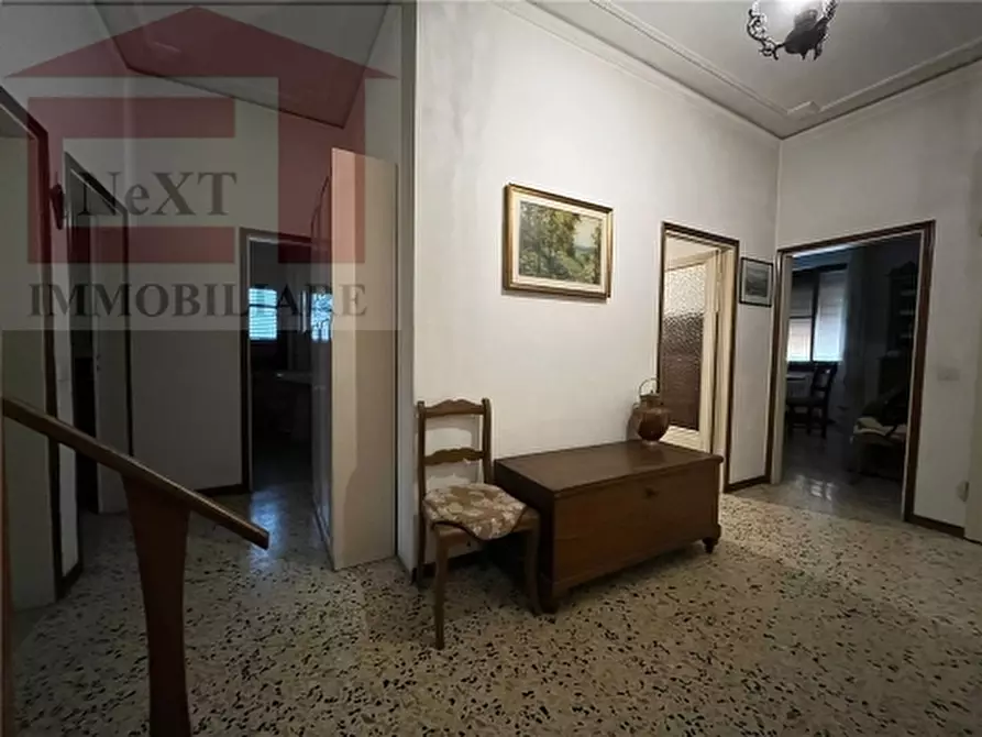 Immagine 8 di Villa in vendita  a Rignano Sull'arno