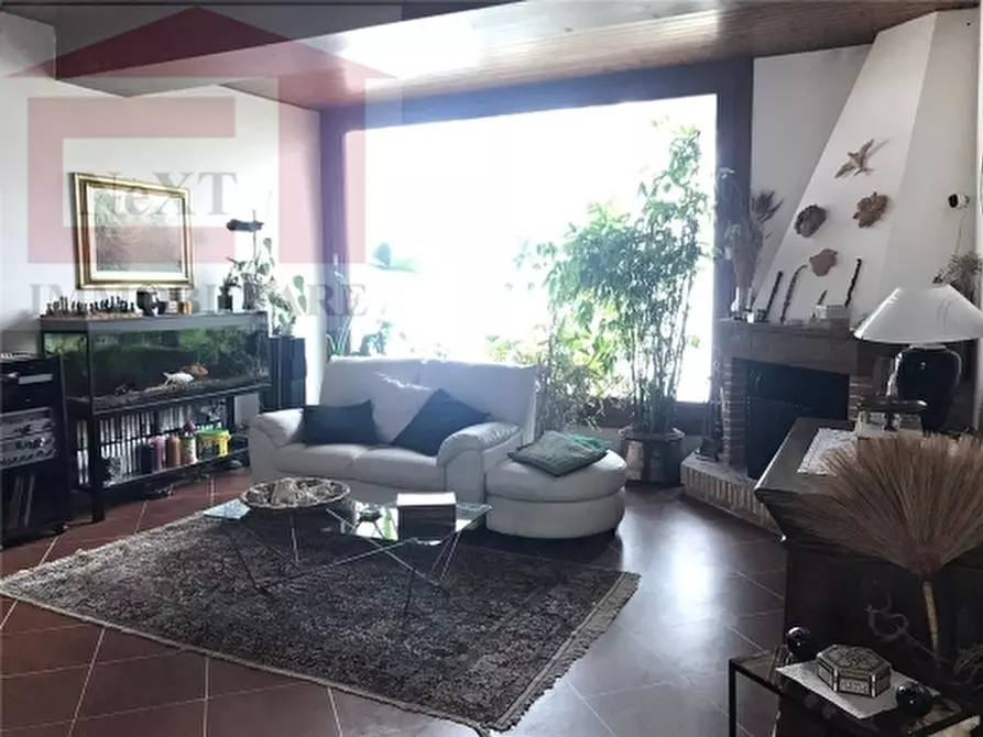 Immagine 3 di Villa in vendita  a Pelago