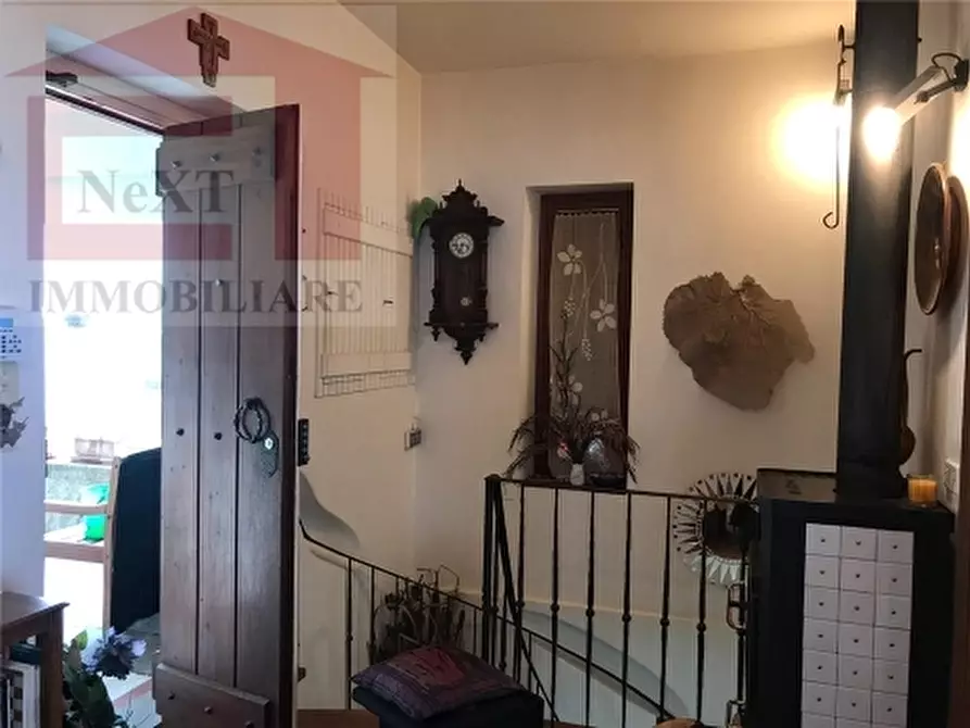 Immagine 5 di Villa in vendita  a Pelago