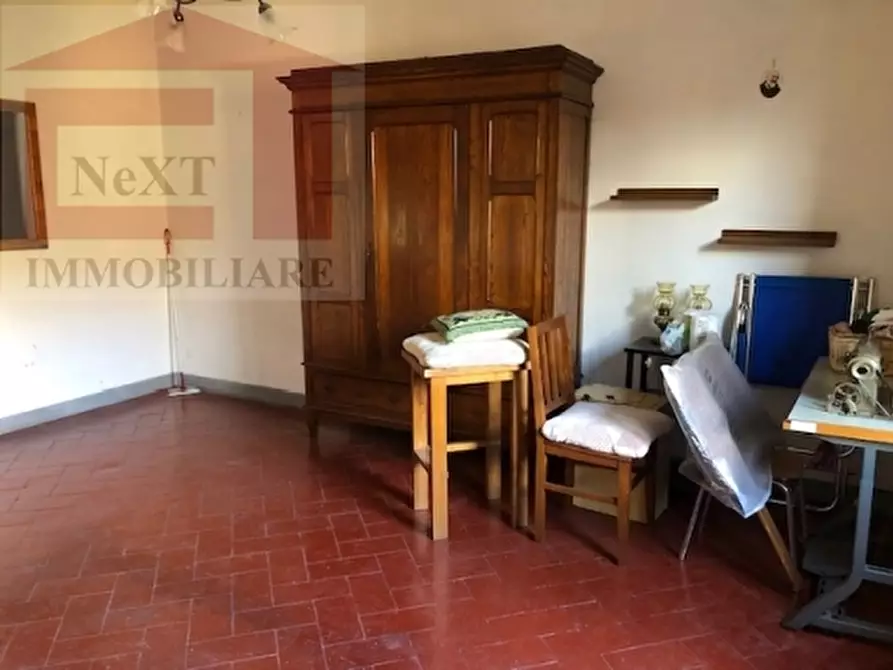 Immagine 11 di Villa in vendita  a Reggello