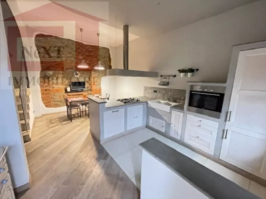 Immagine 1 di Villa in vendita  a Castelfranco Piandiscò