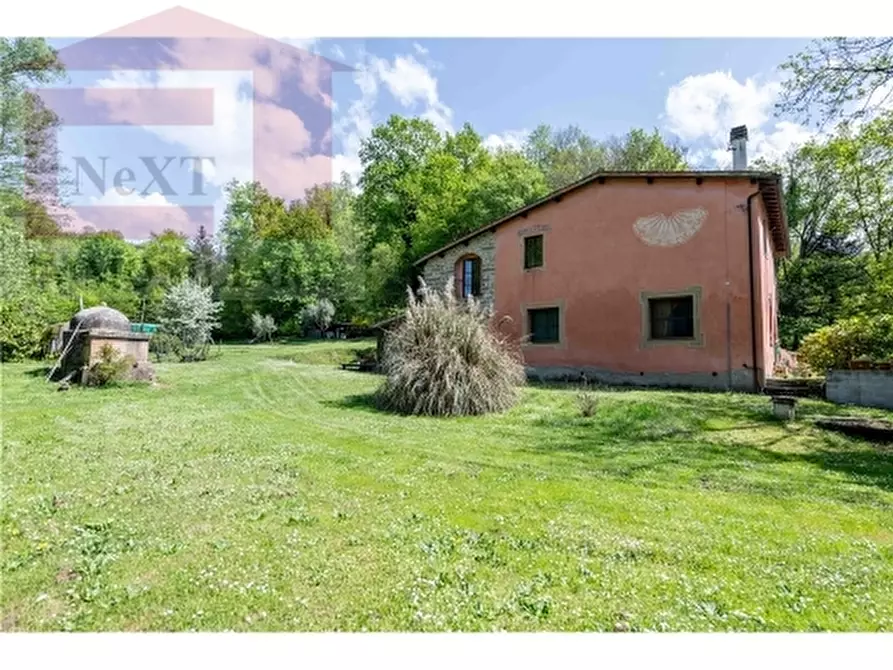 Immagine 4 di Rustico / casale in vendita  a Reggello