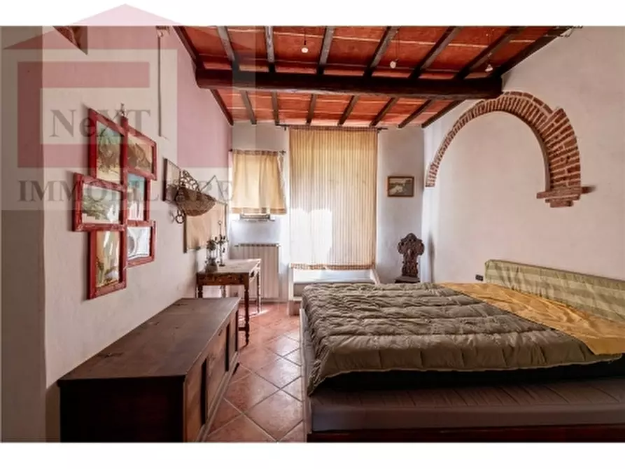 Immagine 18 di Rustico / casale in vendita  a Reggello