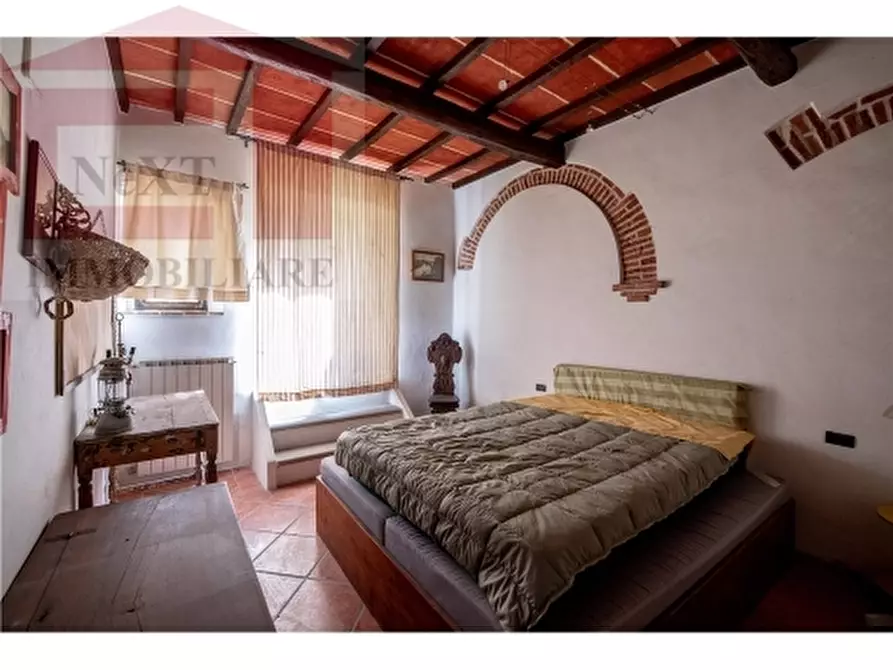 Immagine 19 di Rustico / casale in vendita  a Reggello