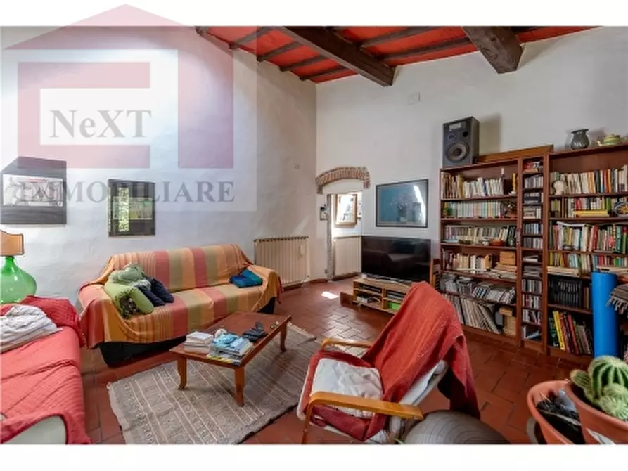 Immagine 36 di Rustico / casale in vendita  a Reggello