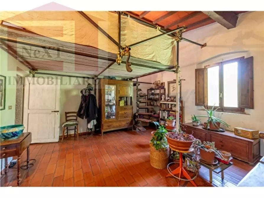 Immagine 40 di Rustico / casale in vendita  a Reggello