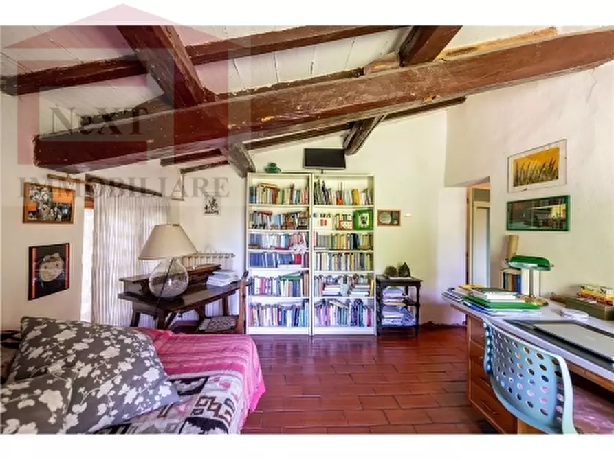 Immagine 42 di Rustico / casale in vendita  a Reggello