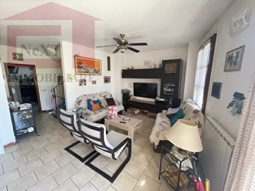 Immagine 4 di Rustico / casale in vendita  a Reggello