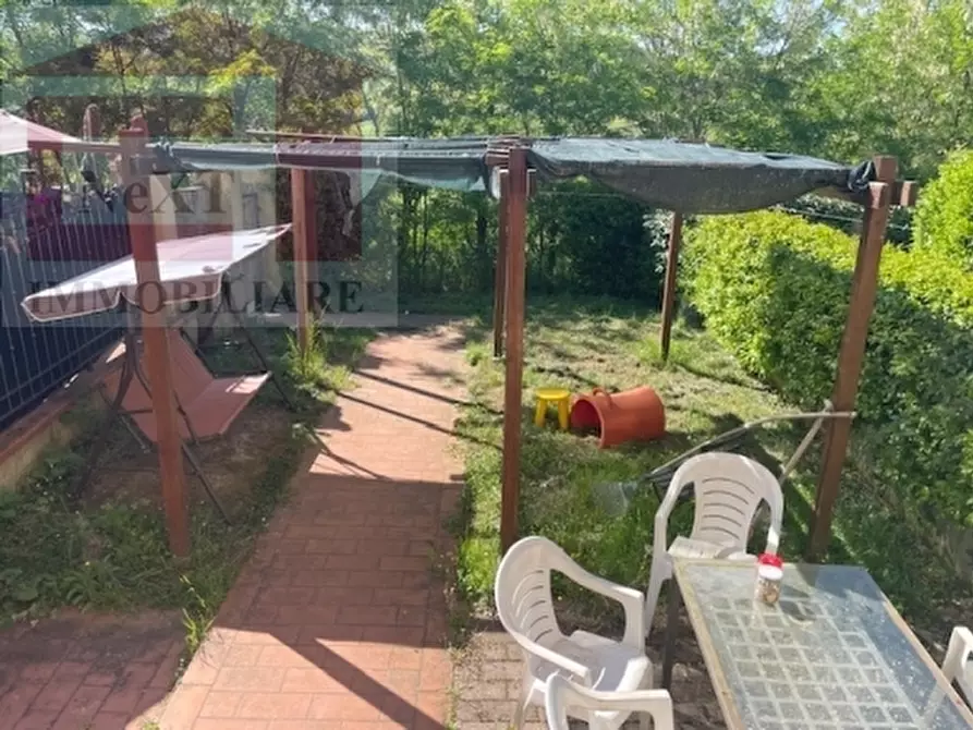 Immagine 25 di Rustico / casale in vendita  a Reggello
