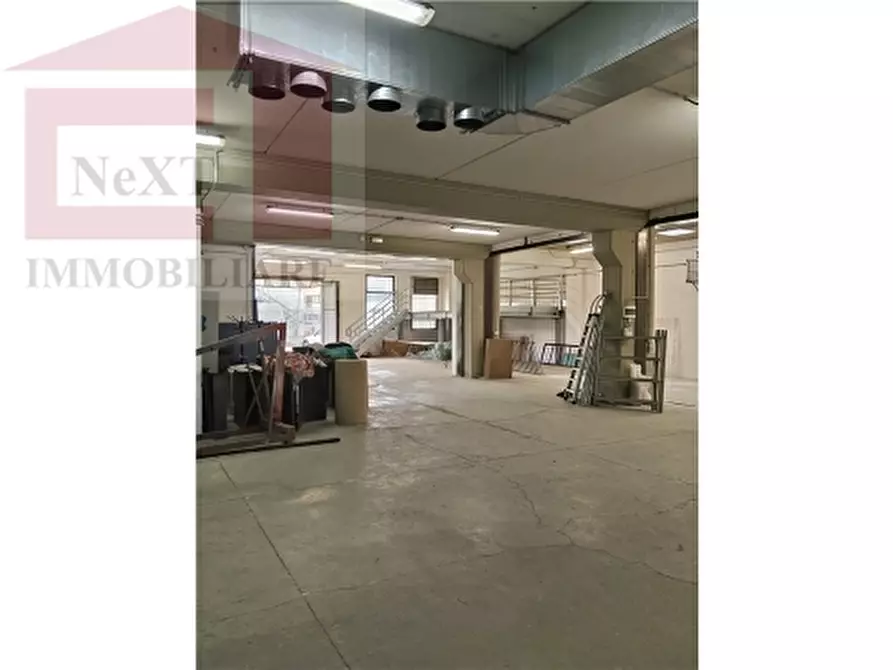 Immagine 5 di Magazzino in vendita  a Rignano Sull'arno