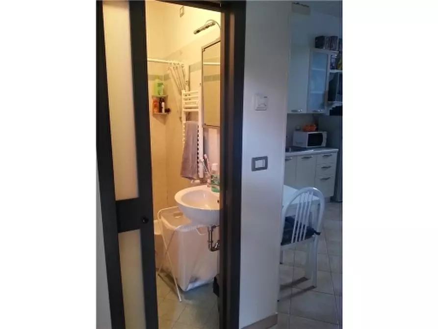 Immagine 8 di Appartamento in affitto  a Fiesole