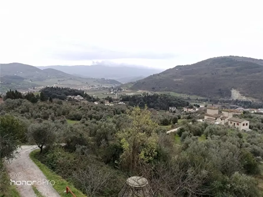 Immagine 1 di Appartamento in affitto  a Fiesole