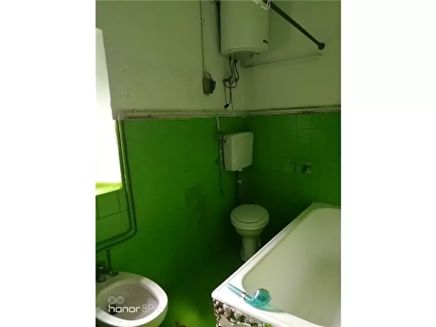 Immagine 23 di Appartamento in affitto  a Fiesole