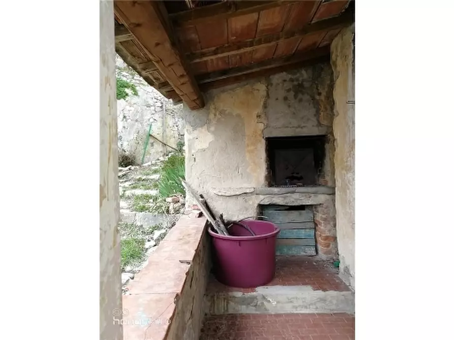 Immagine 26 di Appartamento in affitto  a Fiesole