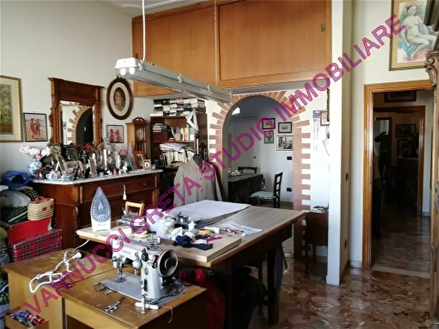 Immagine 16 di Appartamento in vendita  a Impruneta