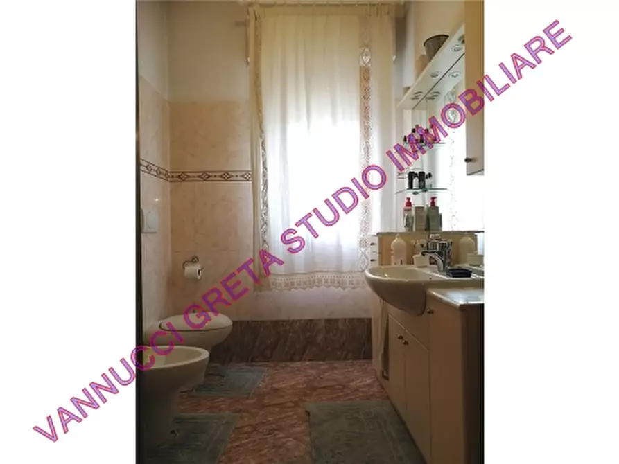 Immagine 21 di Appartamento in vendita  a Impruneta