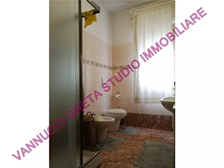 Immagine 22 di Appartamento in vendita  a Impruneta