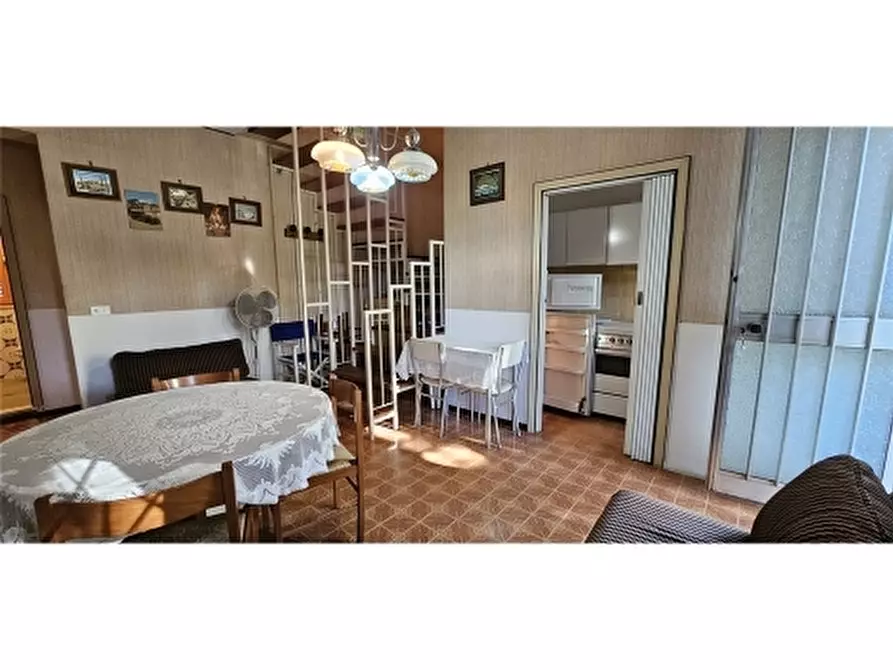 Immagine 4 di Appartamento in vendita  a Ravenna