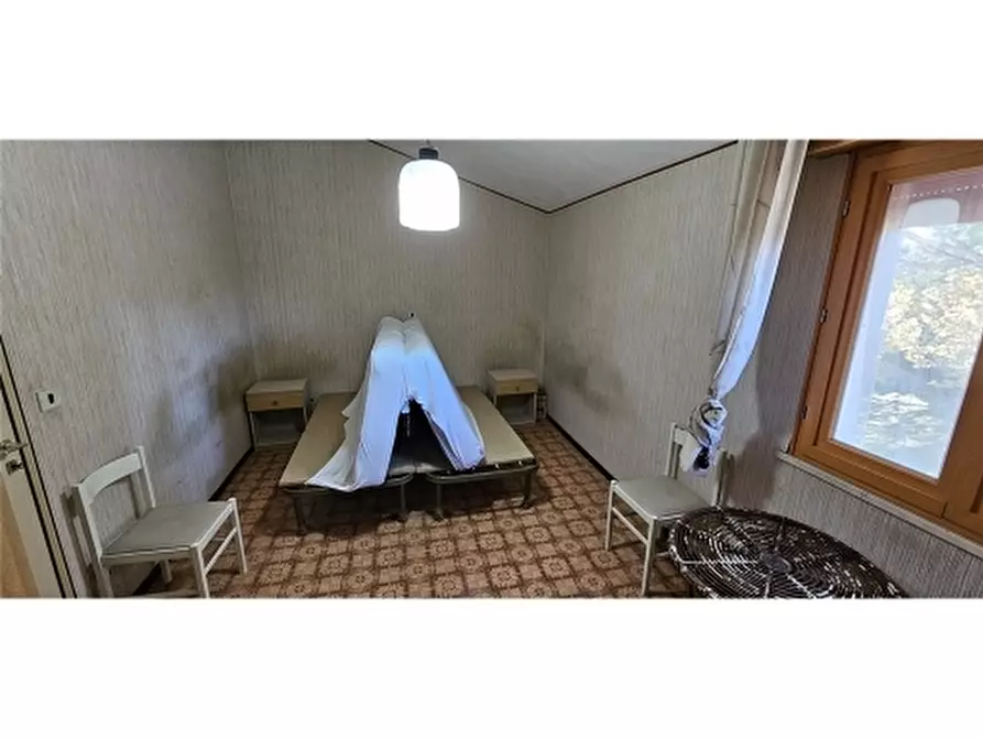 Immagine 16 di Appartamento in vendita  a Ravenna