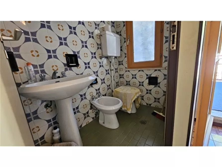 Immagine 20 di Appartamento in vendita  a Ravenna