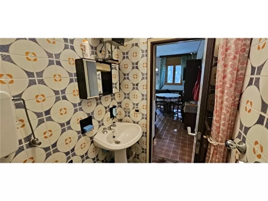 Immagine 23 di Appartamento in vendita  a Ravenna