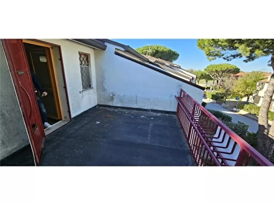 Immagine 36 di Appartamento in vendita  a Ravenna