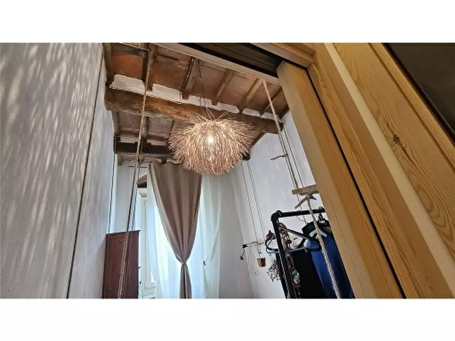 Immagine 6 di Appartamento in vendita  a Firenze