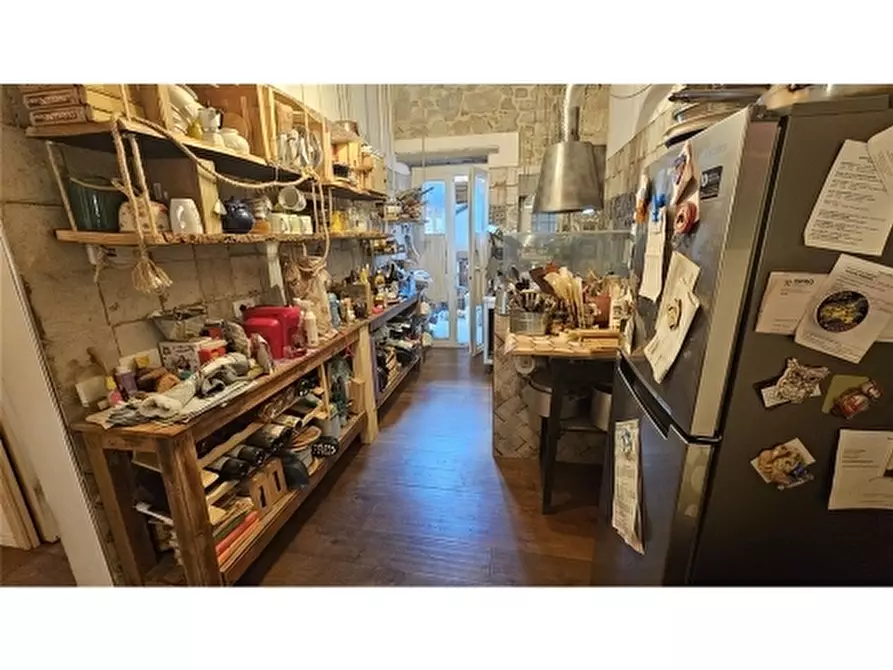 Immagine 25 di Appartamento in vendita  a Firenze