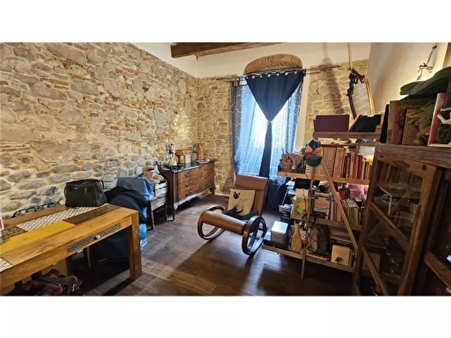 Immagine 26 di Appartamento in vendita  a Firenze